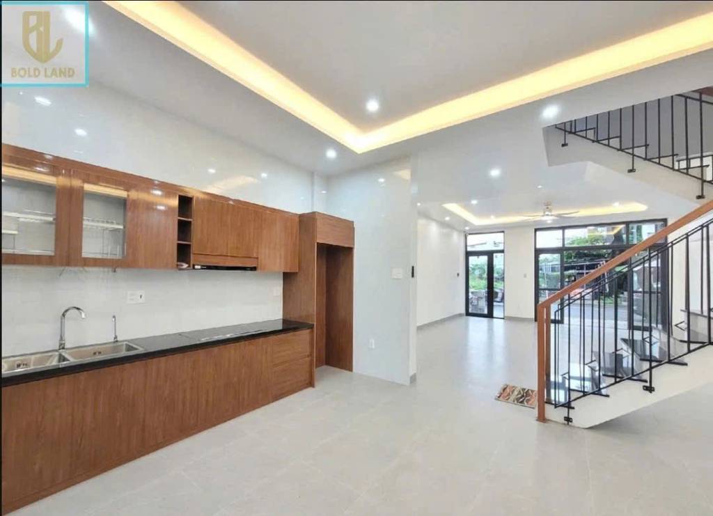BÁN NHÀ SHOPHOUSE KHU ĐÔ THỊ FPT - FULL NỘI THẤT HOÀN THIỆN